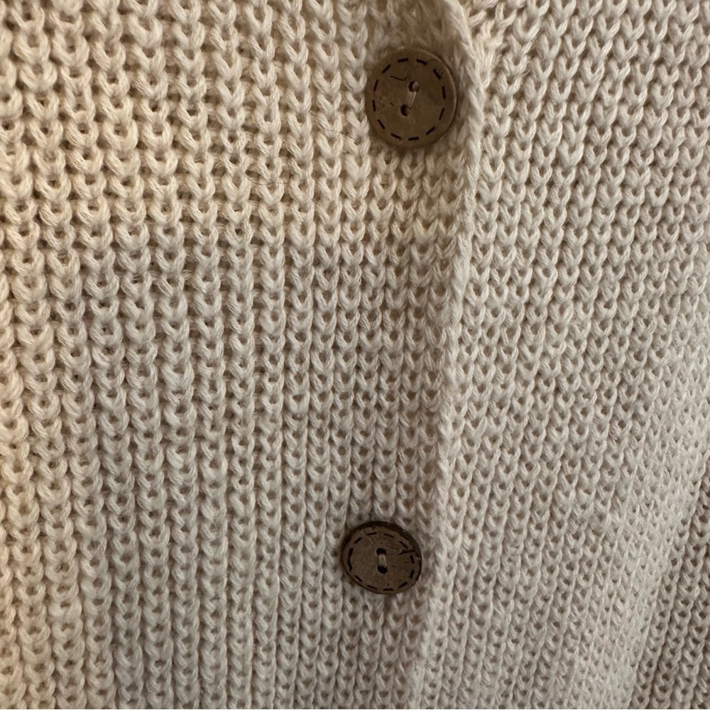 Free People Its Alright Cardi Beige Women Size Medium Chunky Knit Pocket Buttons - Picture 13 of 16